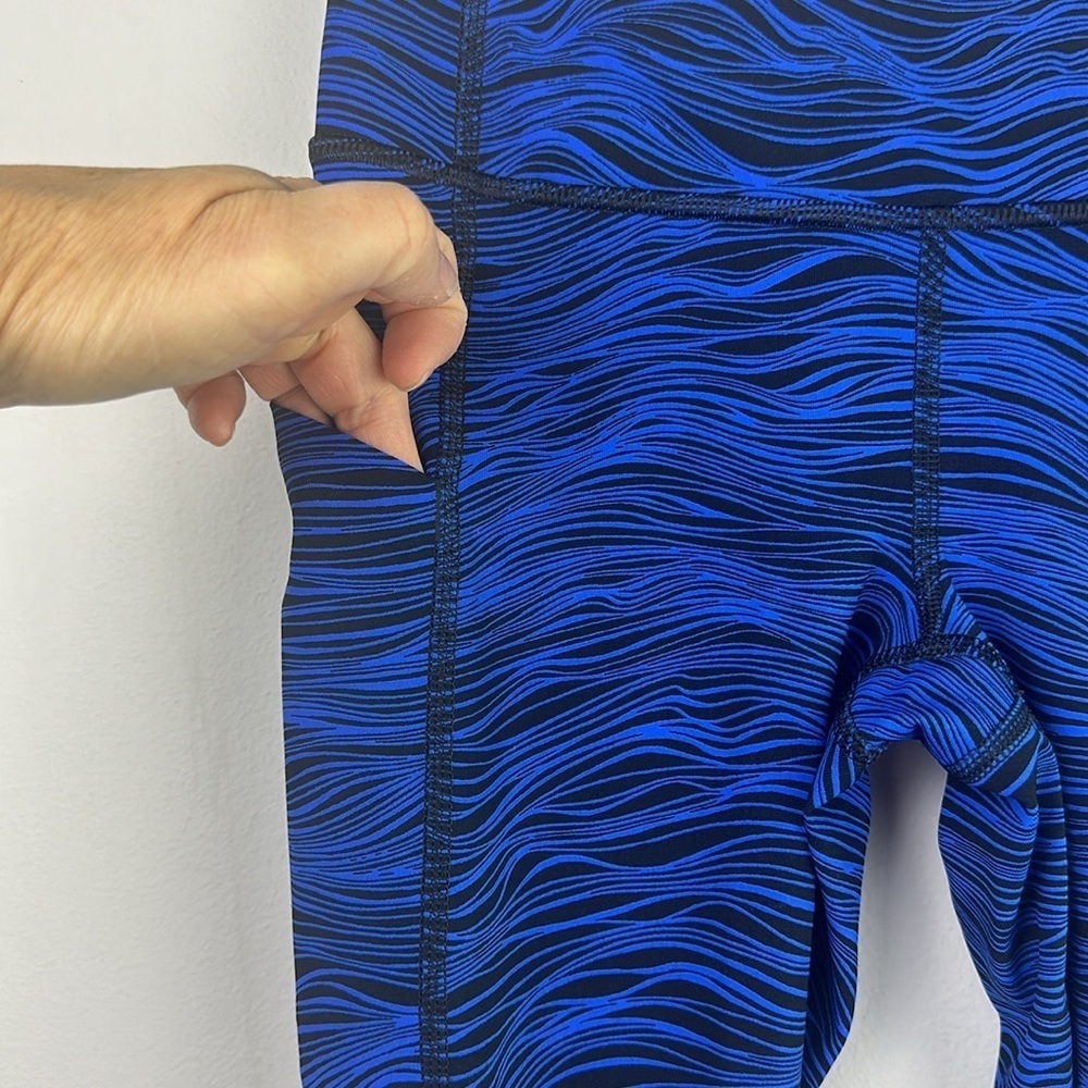 Lululemon Pace Rival Crop 22” Leggings Size 2 Life Lines Cerulean Blue Black - Picture 6 of 16